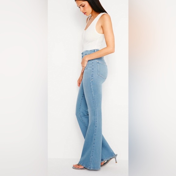 Good American Jeans -Size 4 - Picture 3 of 9